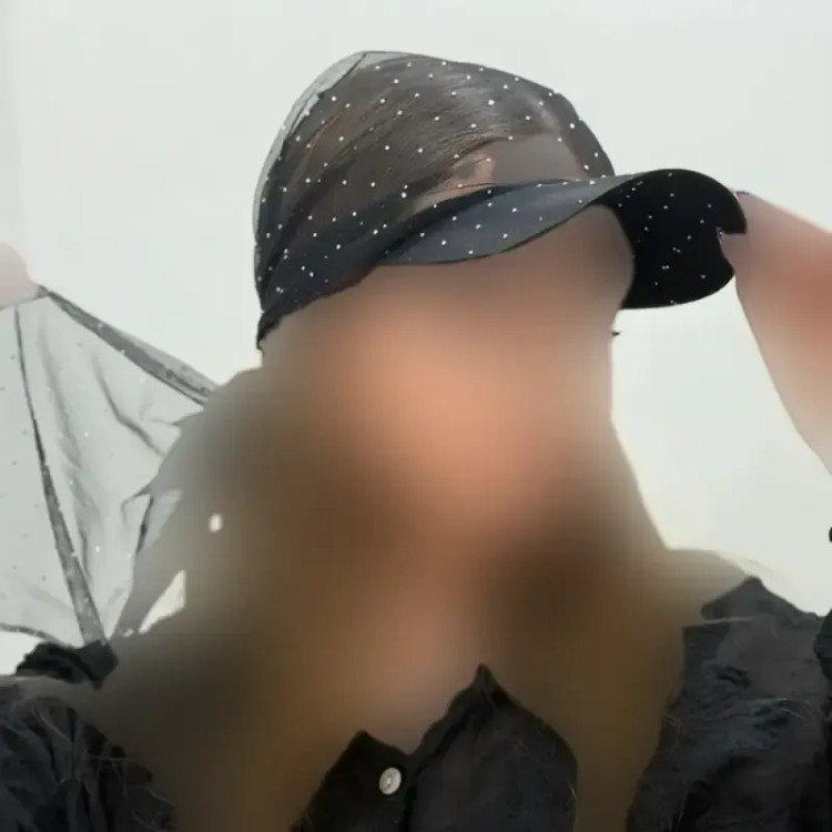 اسکارف نقاب دار توری نگین دار رنگ مشکی